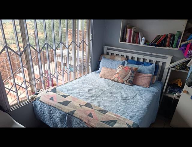 4 BEDROOM DETACHED FOR SALE IN SOUTH CREST